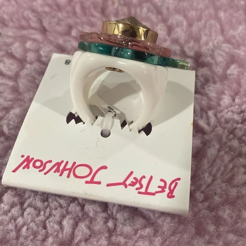BETSEY Johnson Flower Jewel Ring